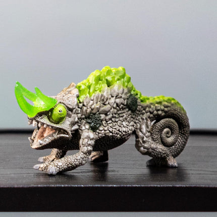 ELD BattleCave Stone Chameleon
